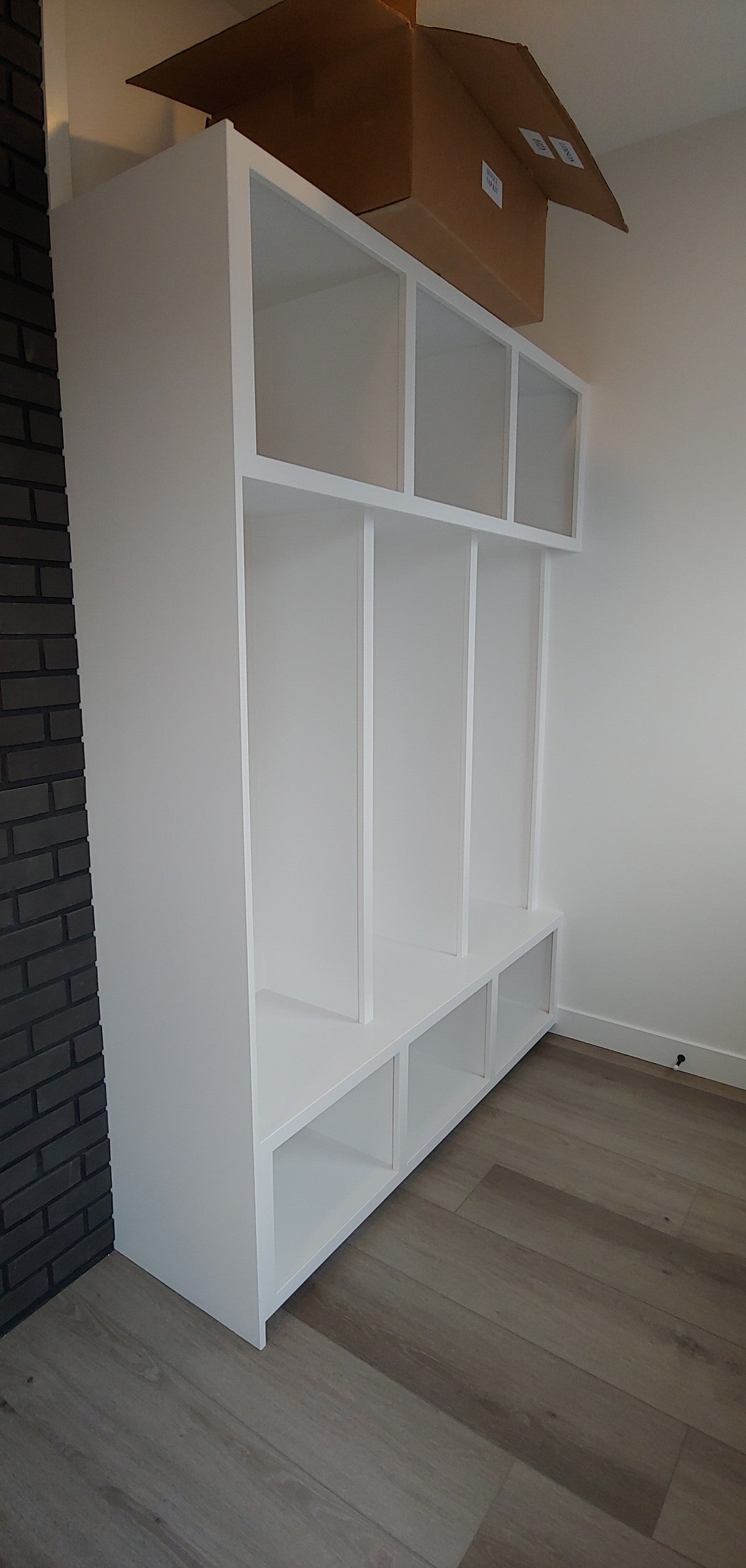 Quality Stone Modern Brick Panel in Pencil Lead — view 19