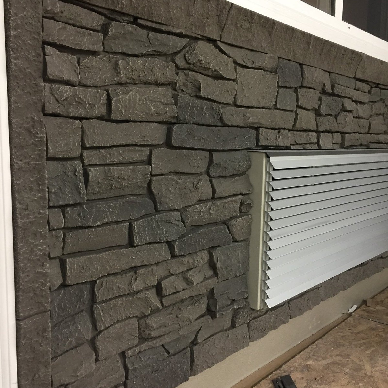 Quality Stone Ridge Stone Panel in Grey Blend — Sample