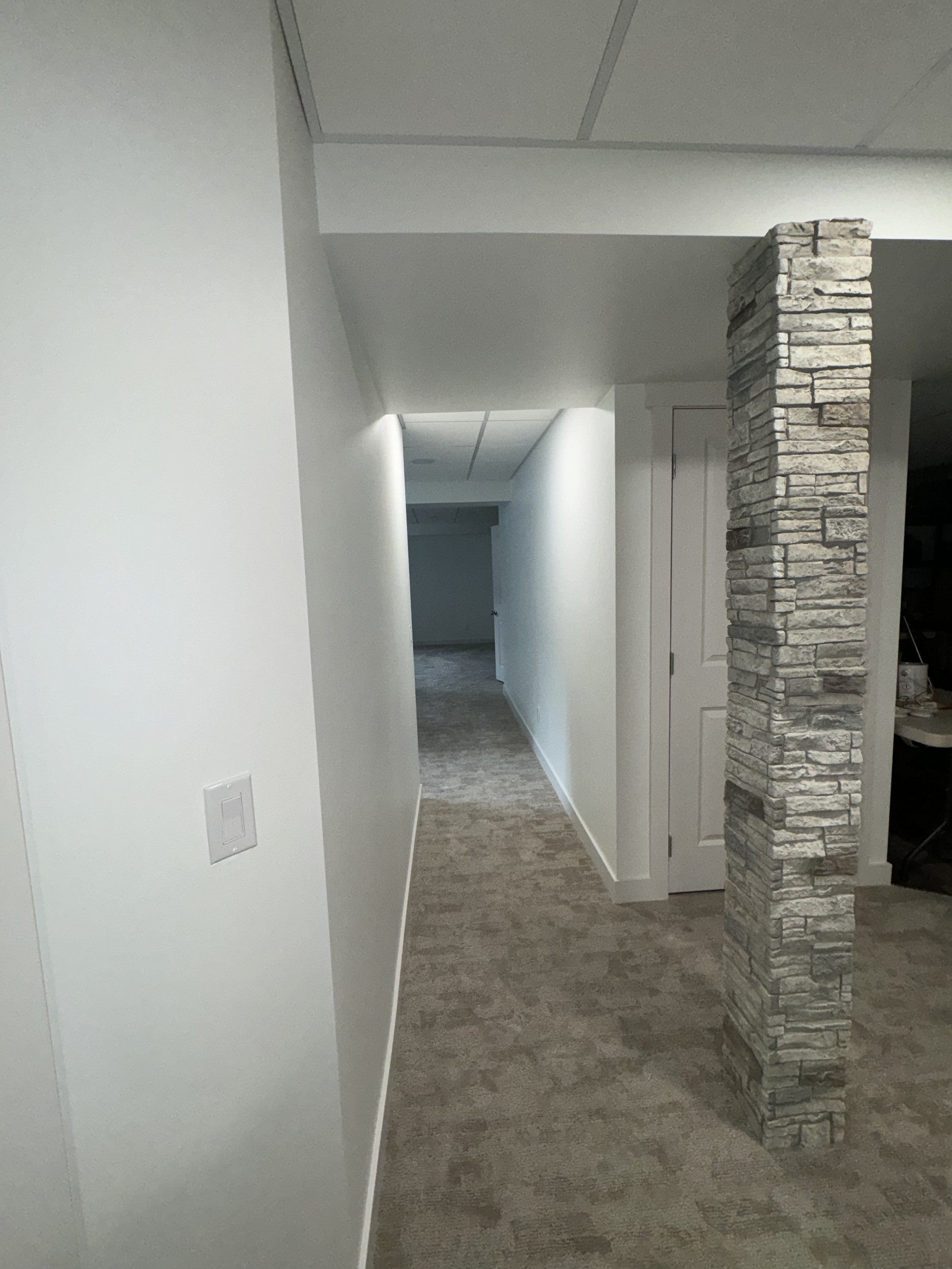 Quality Stone Pillar Wrap Panel in Limestone — single-face pillar wrap in polyurethane