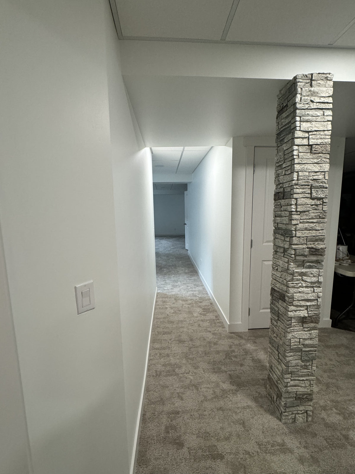 Quality Stone Stacked Stone Pillar Panel in Limestone — view 109