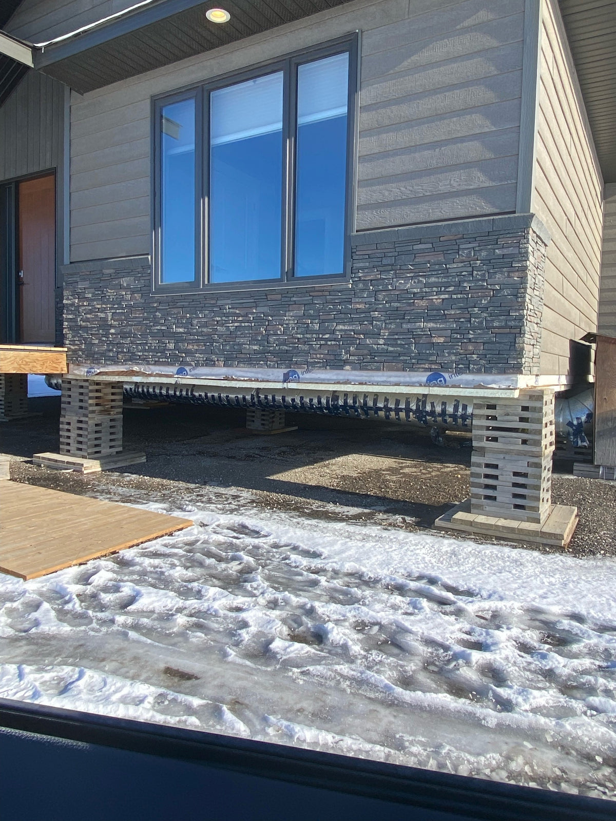 Quality Stone Stacked Stone Panel in Dark Brown Blend — view 45