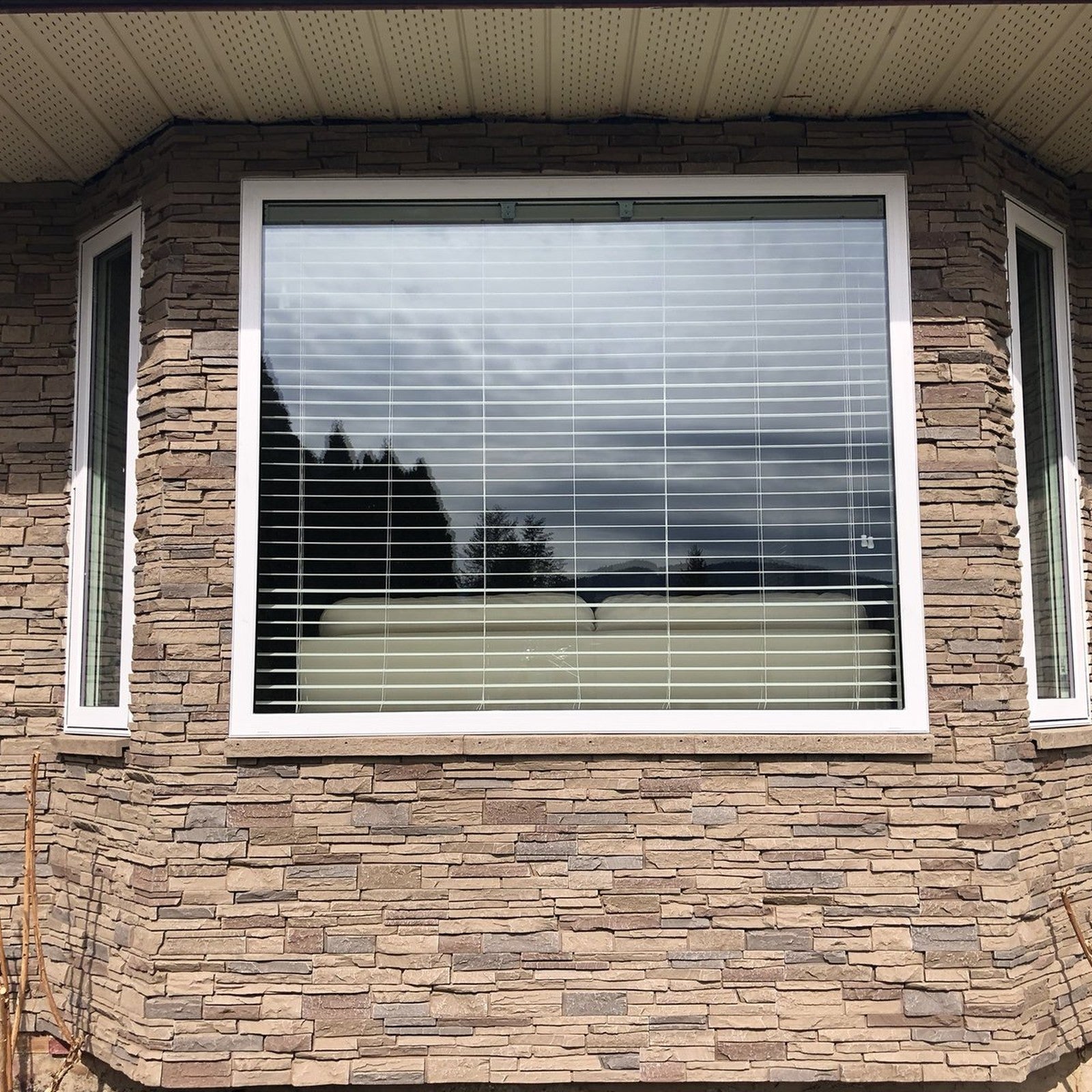 Quality Stone Stacked Stone Panel in Light Brown Blend — Sample