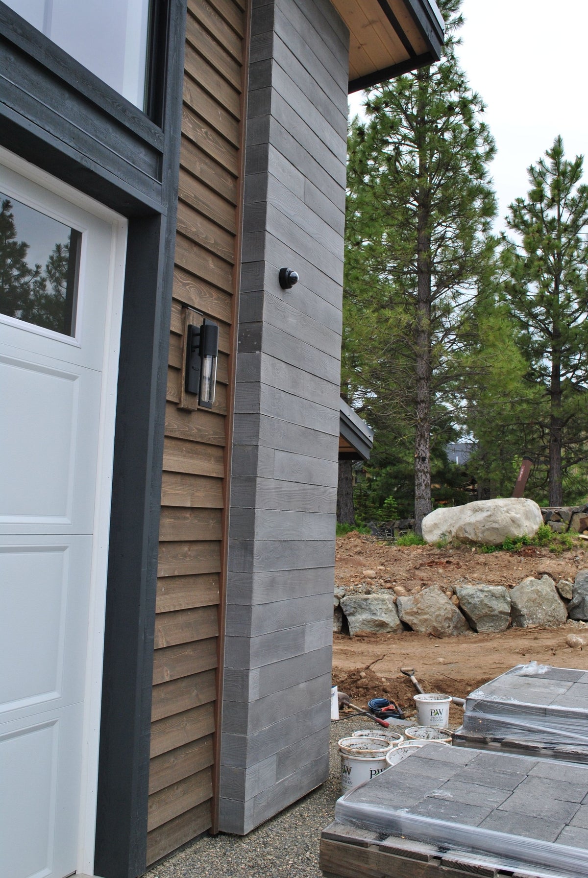 RealCast Board-Form Panel in Medium Grey — view 10