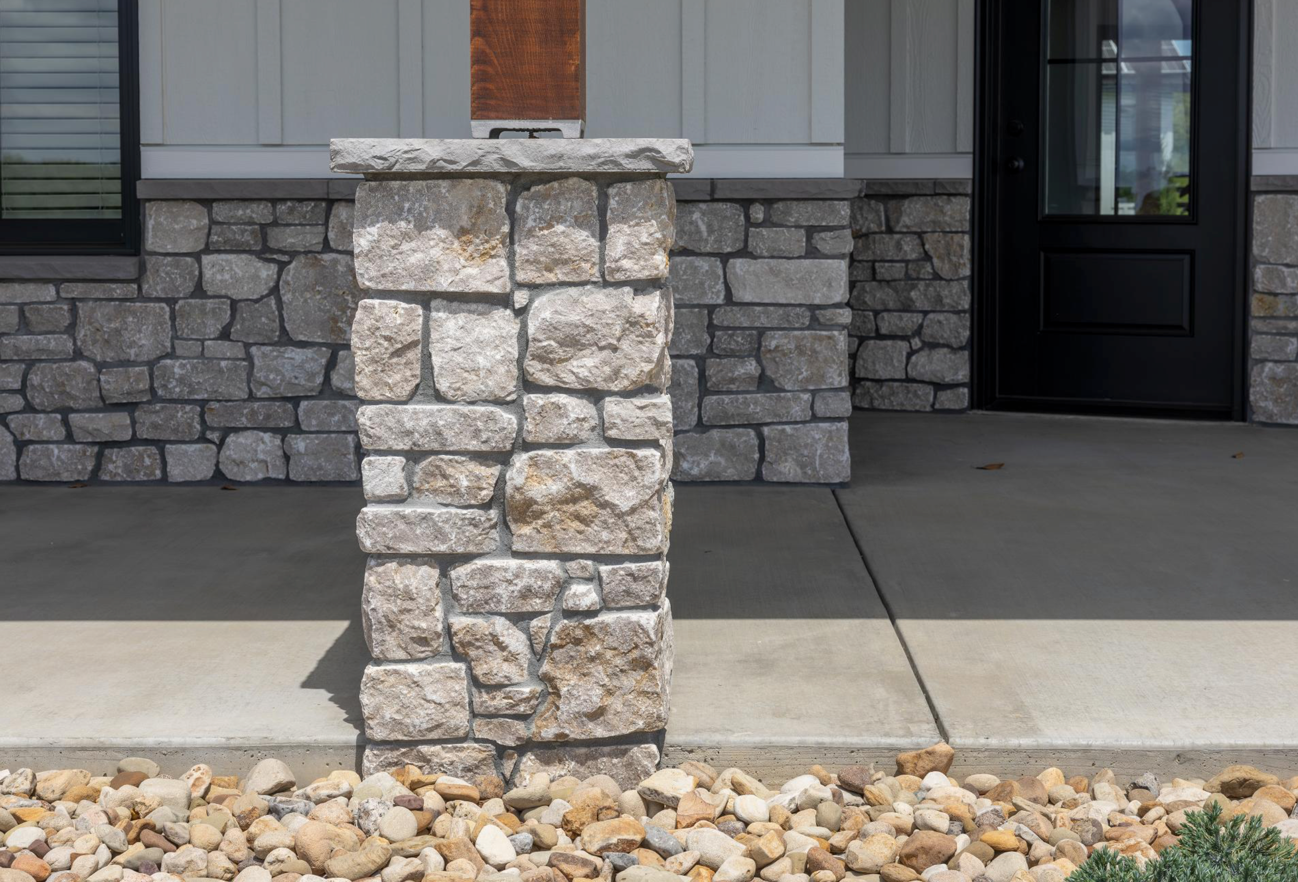 Scottsdale Bluff Blend - Thin Veneer - Sample