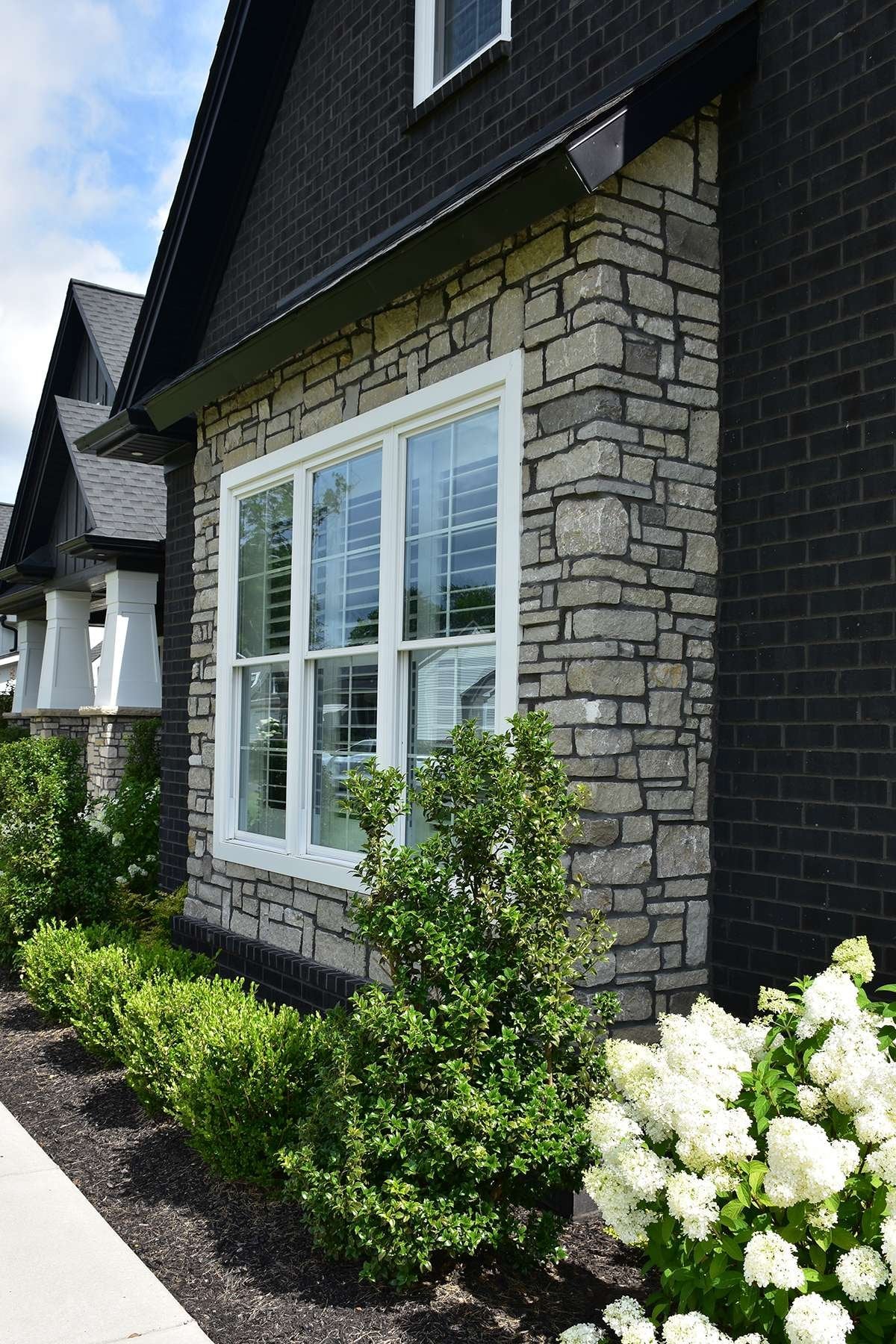 Vintage Hollow Limestone natural stone installation