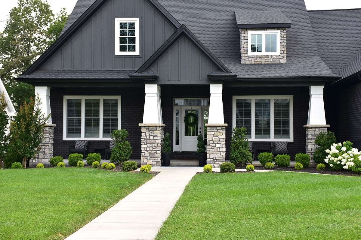 Vintage Hollow Limestone stone veneer detail