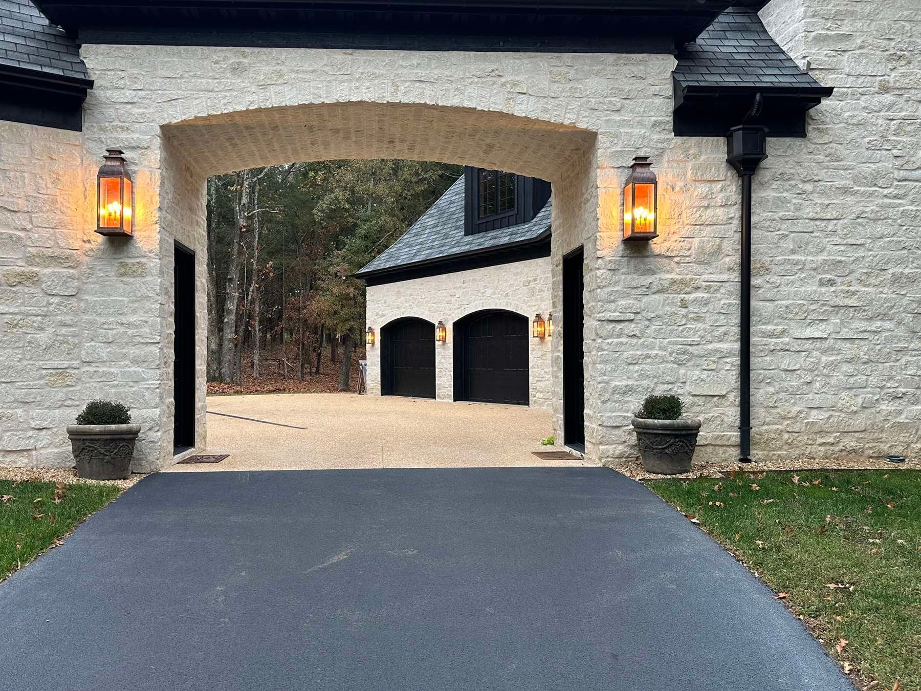 Weston Estate Limestone Tumbled Dimensional installed stone wall